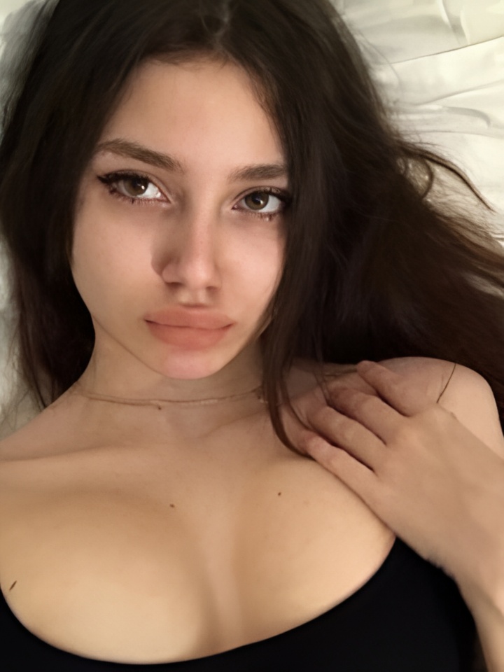 Милена привлекательная девушка из Киренска цена от 3000 руб