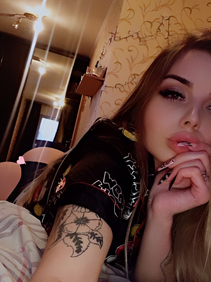 Вероника привлекательная девушка из Киренска цена от 10000 руб